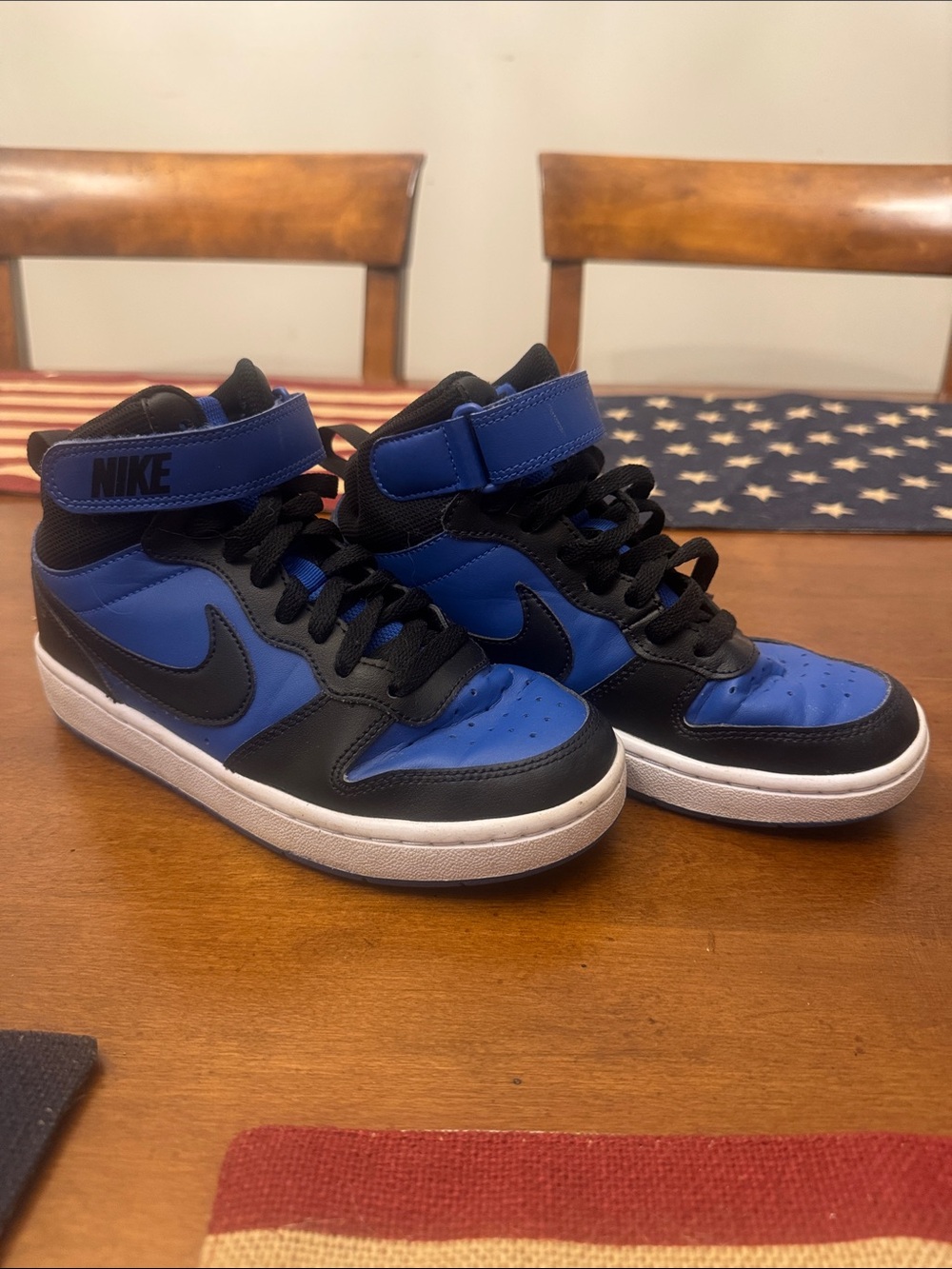 Nike High-Top Sneakers in Blue and Black